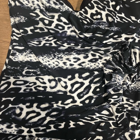 MagicSuit Tankini - Picture 5 of 6